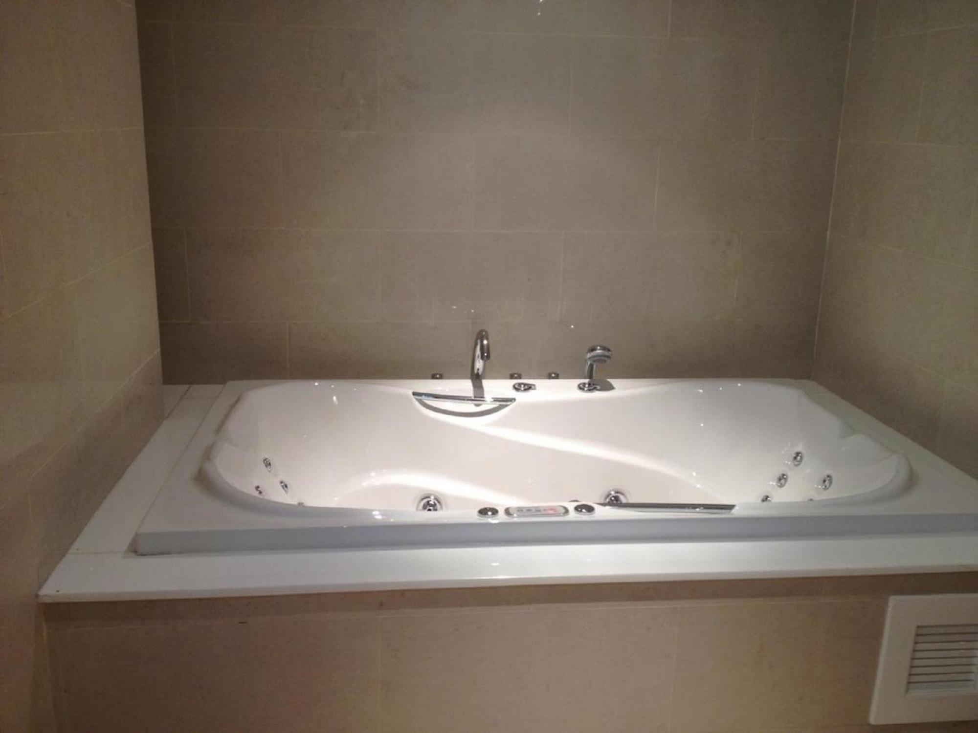 Lejlighedshotel The Privilege Patong